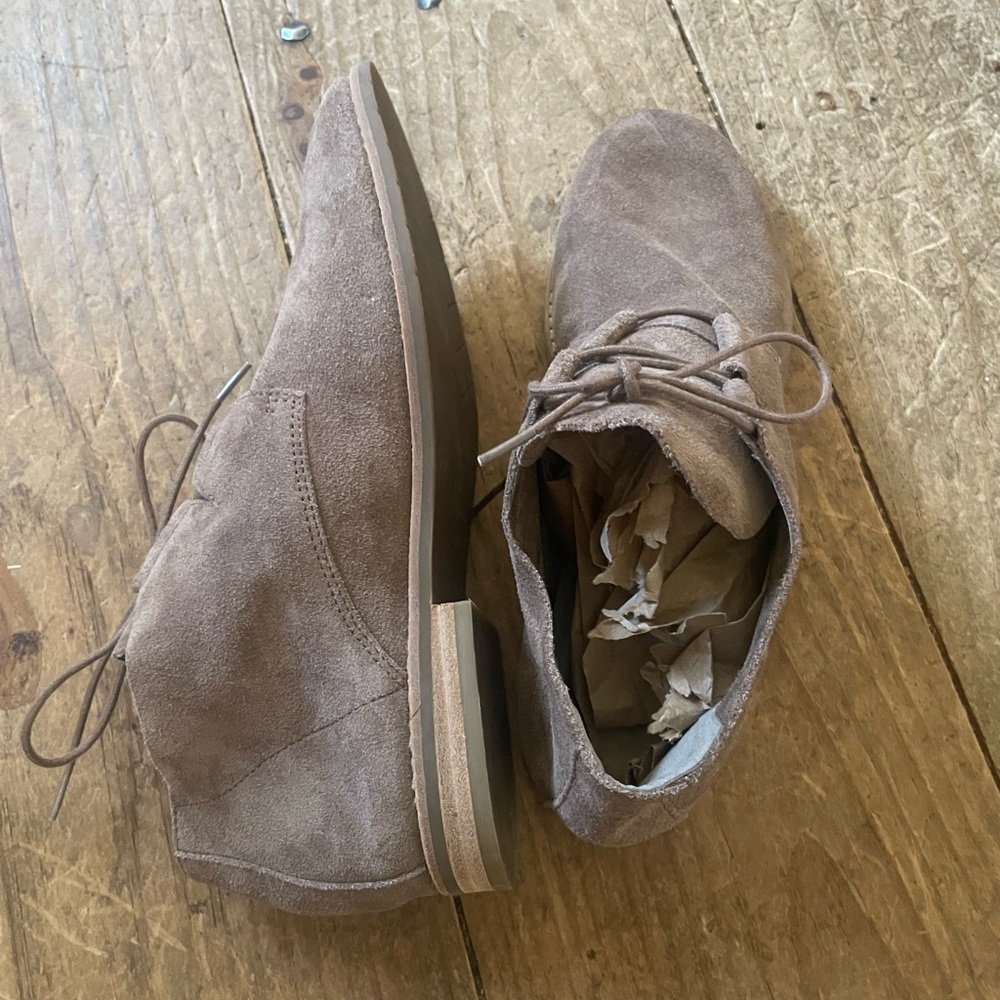 Eileen Fisher Suede Leather Lace Up Flat Boots Size 8.5